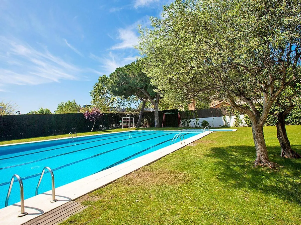 Contacten van Apartment Edificio Blanqueries By Interhome